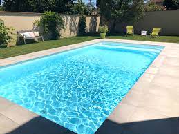 Pro Piscine à Saint-André, Protégez votre piscine des éléments extérieurs avec une couverture adaptée
